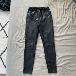 wilfred Aritzia Brand new Faux leather legging